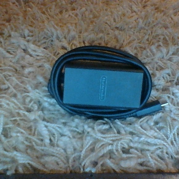 Nintendo Switch LITE - Picture 2 of 5